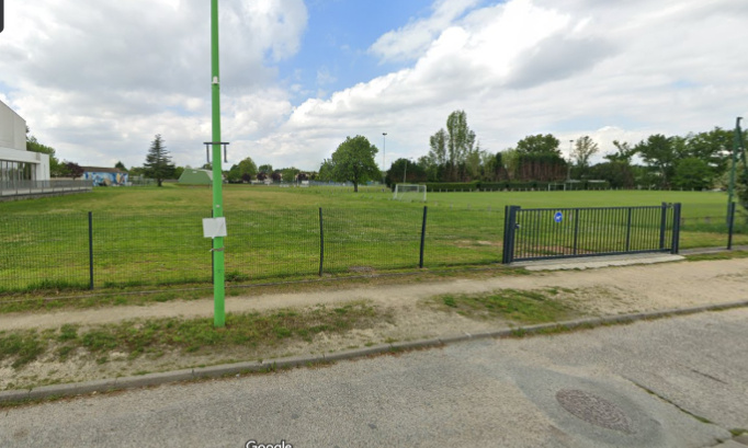 POUR un collège sur la Plaine des Sports à Fargues Saint-Hilaire