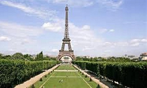 Suppression de la Fan-zone au Champ de Mars
