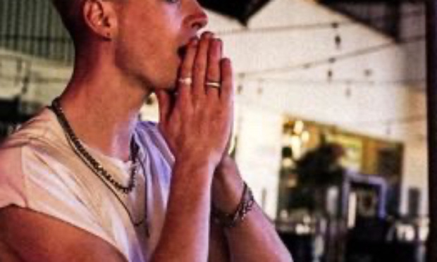 Make Ren the opening act for a Louis Tomlinson concert