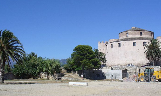 Pour la rénovation et le retour des canons de la citadelle de Saint-Florent en Corse !