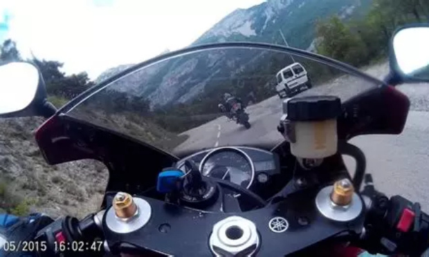 Stop au bruit des motos en montagne !