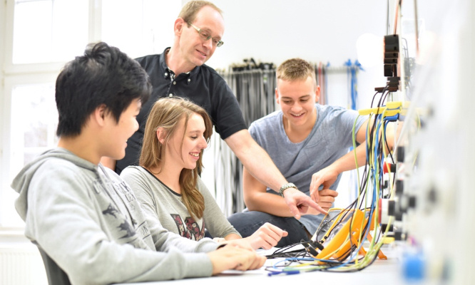 Demandons aux entreprises de s'investir pour l'avenir de nos enfants !