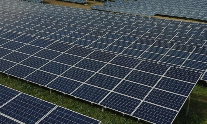 Ne tombons pas dans le panneau : non à l’implantation d’une centrale photovoltaïque dans les Vosges !