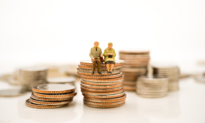 Stop aux inégalités entre les retraites du public et celles du privé !