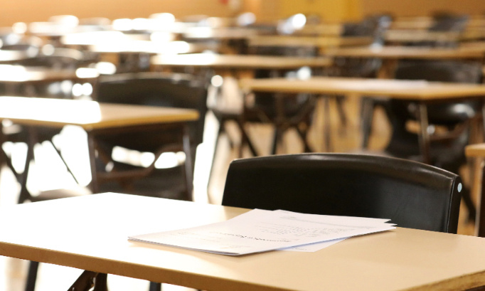 Contre le centre de formation FCA à Sauve.