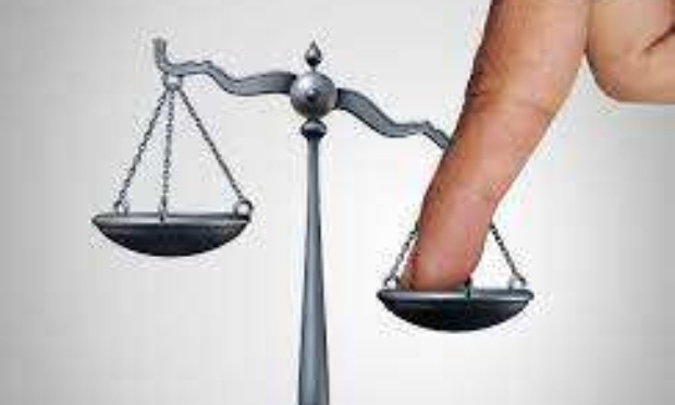 Ne pas supprimer les Bouquinistes sur les quais de Seine à Paris !