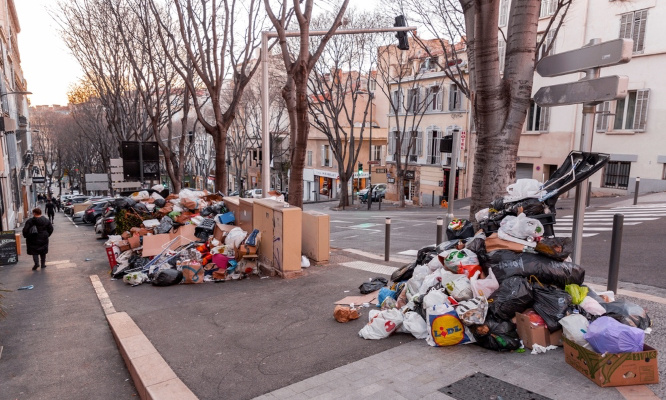 Métropole Aix-Marseille-Provence : stop aux incivilités oui à la propreté !