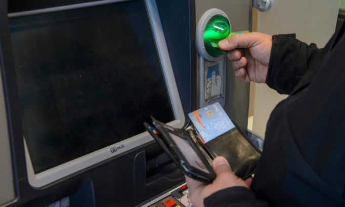 un bancontact à vaux sous chevremont
