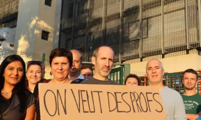 Vite ! Un professeur de Français !