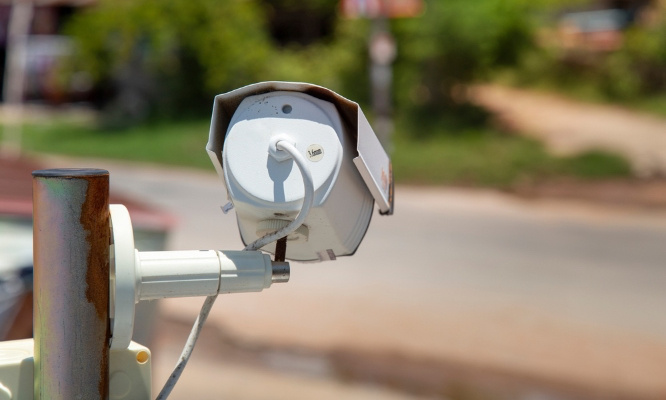 Vols de voitures : pour le rétablissement de caméras de surveillance dans notre quartier !