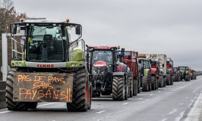 LES AGRICULTEURS AUSSI DOIVENT POUVOIR DECIDER !