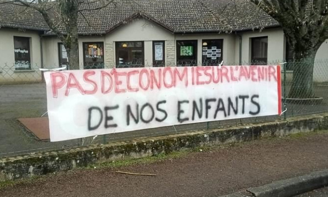 Non à la fermeture d'une classe à Vaux-Sous-Aubigny