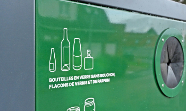 "Ecoute des habitants" : Demande de D&eacute;placement du conteneur de collecte de verre (PAV) au 199 Rue du G&eacute;n&eacute;ral Leclerc &agrave; P&eacute;renchies