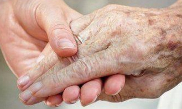 Les Aidants Familiaux (envers un ascendant) : Situation Ignorée/Méprisée par le Ministère de l’Éducation Nationale