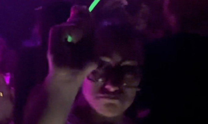 P&eacute;tition pour que notre arabe pr&eacute;f&eacute;r&eacute;e sorte avec nous ce soir