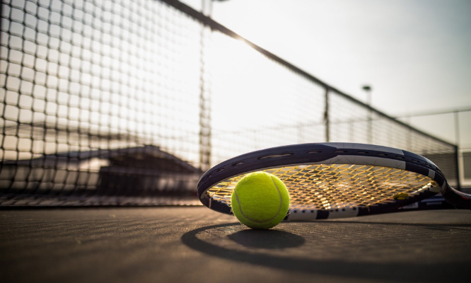 Non à la délocalisation du club de tennis de Villefranche-sur-Mer