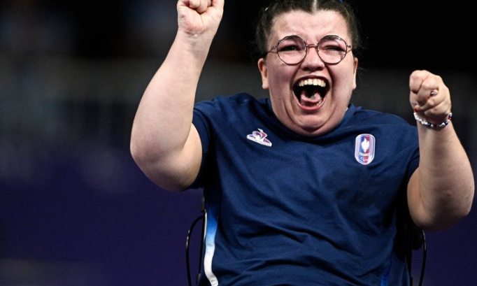 Pour que Kinder sponsorise Aur&eacute;lie Aubert