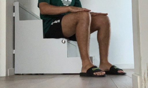 Late people must pay other people's drinks