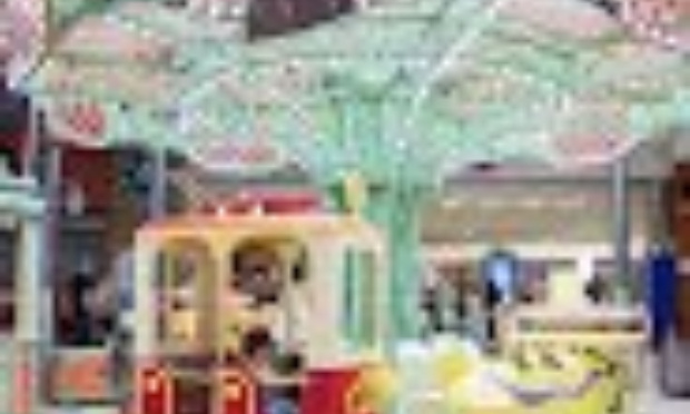 un man&egrave;ge pour enfant pour le quartier r&eacute;publique a Montreuil