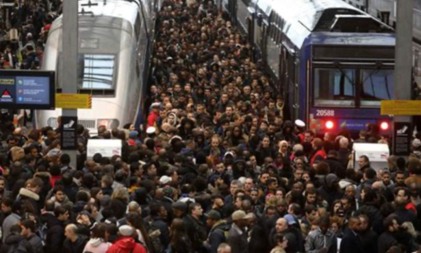 NON A LA GREVE SNCF DE NOEL - STOP