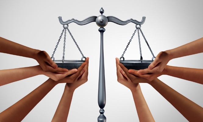 Abolition totale et pacifique de la fourbe RF n&eacute;faste en v&eacute;rit&eacute; et justice par le Peuple