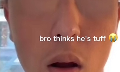 Benzi ce lance dans le X