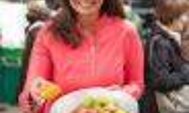 renvoyez mme TEYSSANDIER  de FRANCE TV arret du jeu des milles euros a la télé!!!