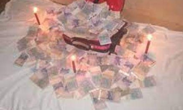 Vrai valise magique en Euro +229 91009836 marabout vomivo