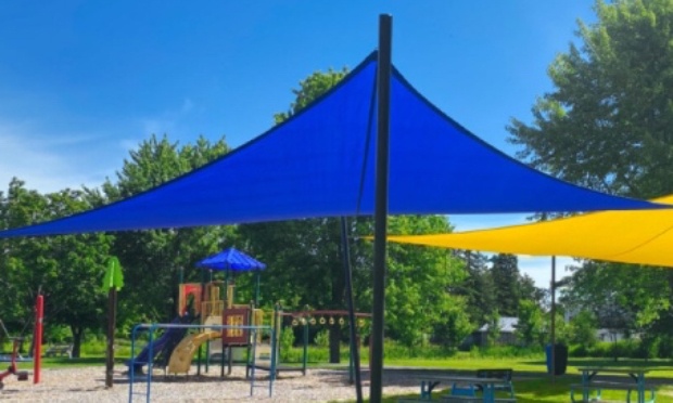 Demande à la mairie d’Aspremont : installation d’un ombrage pour le jardin d’enfants