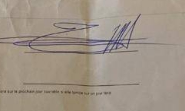 Avoir la machine au l'ambassade au paris