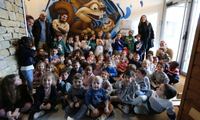 Mobilisation contre la fermeture d'une classe à l'école maternelle Casse Noisette