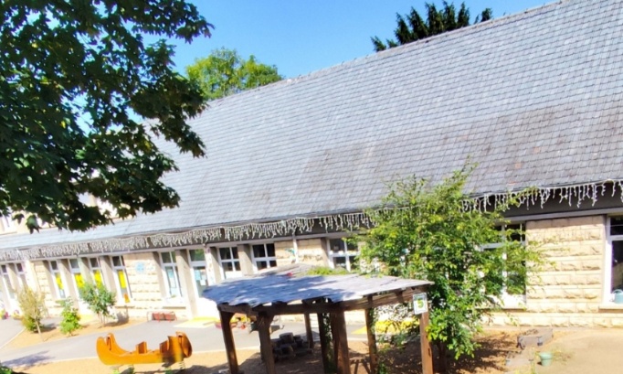 Maintien de Madame Routier van Kempen à l’école maternelle René Pion de Triel-sur-Seine