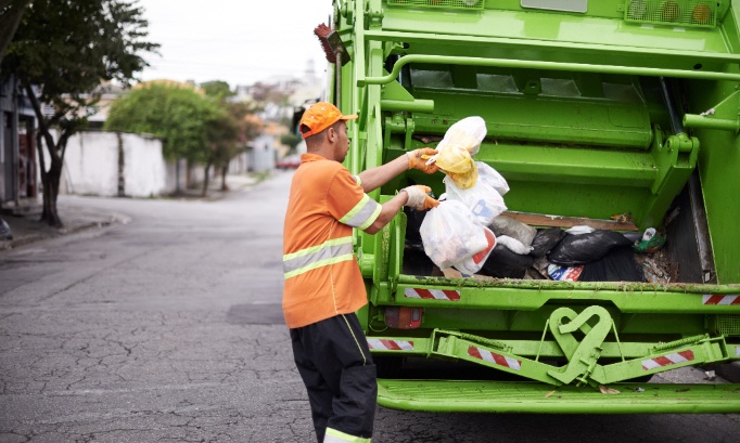 STOP aux ramassages des poubelles tous les 15 jours