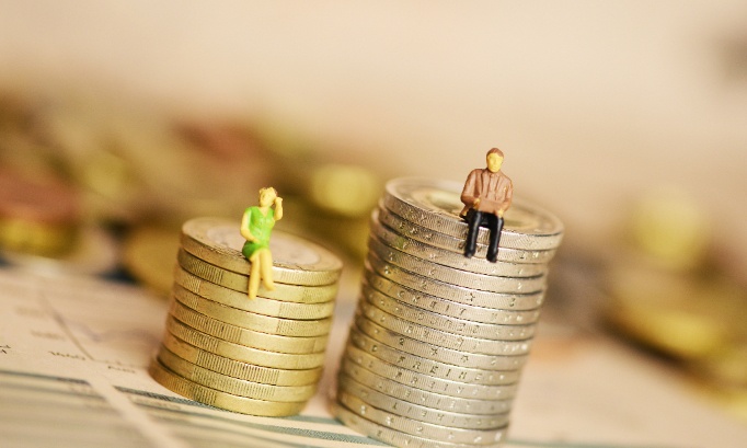 Pour un salaire égal hommes et femmes !