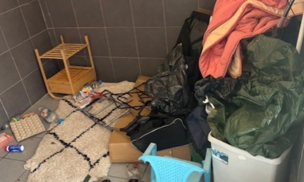 Résidence non gérée, tout est mis en attente par le chargé de patrimoine