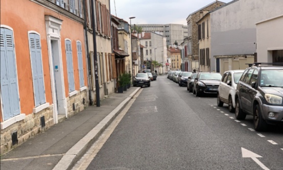 Pour des ralentisseurs rue de Romainville - Entre Le Mange Disc et le carrefour des 7 chemins