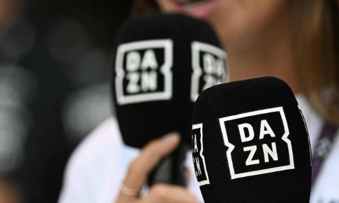 Pour revoir les matchs de foot à la télévision en clair !