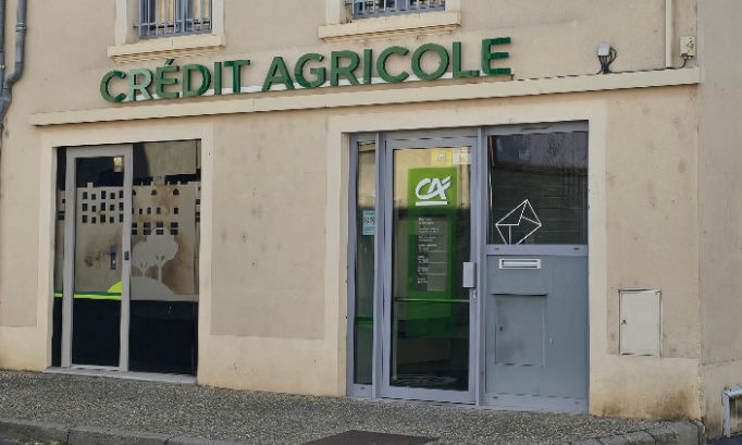 Non &agrave; la fermeture de notre agence Cr&eacute;dit Agricole &ndash; Sauvons notre service de proximit&eacute;