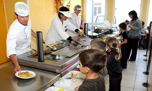 Non à la hausse de 34% des quotients familiaux, non à la hausse de la restauration scolaire de Champigny-sur-Marne