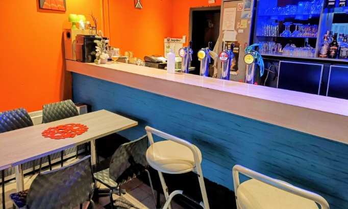 Red le Mistral, Veel meer dan een café