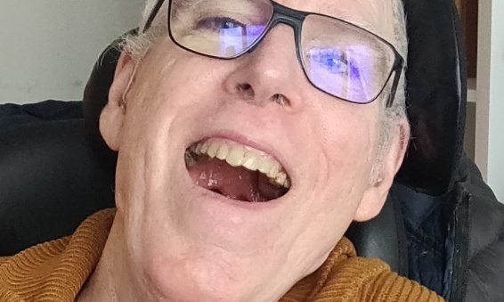 RÉFÉRENDUM POUR LA RESTAURATION ET L'ACTUALISATION DE LA ROYAUTÉ