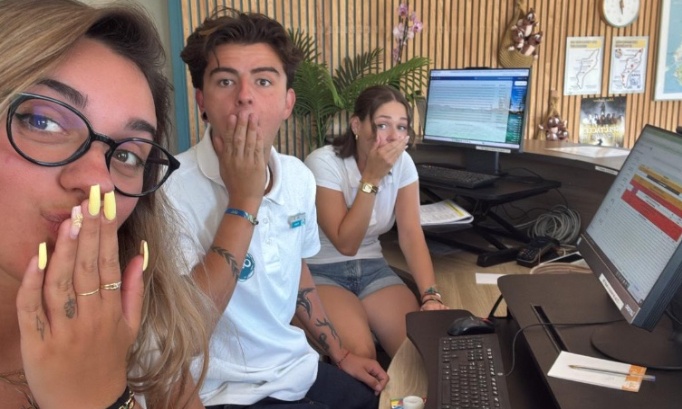 L&eacute;a doit venir travailler pour notre dernier vendredi matin avec Candice