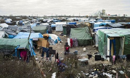 Non à la venue des migrants de Calais à Trégastel  et Trébeurden (Côtes d'Armor)