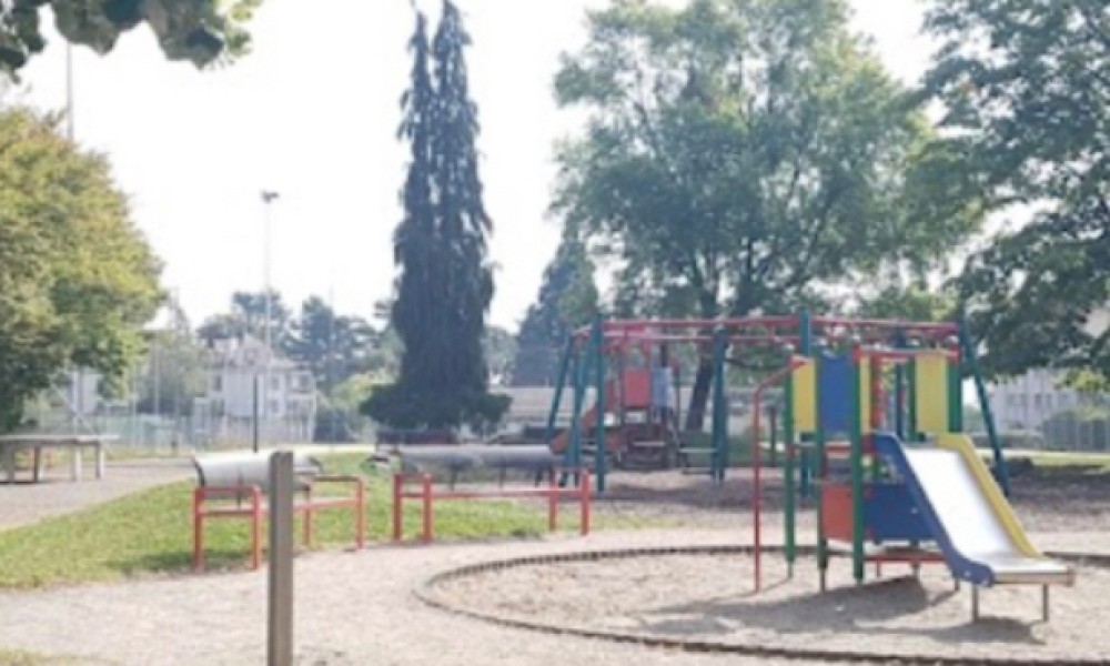 Nouveaux jeux pour la place de jeux des Charmettes !