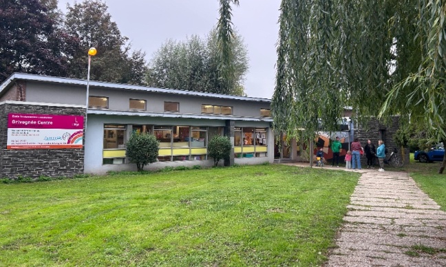 Pour la réouverture immédiate de l'école de paix de Grivegnée