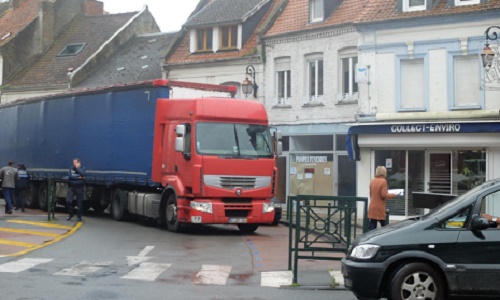 STOP aux nuisances sonores des camions de la rue Albert Garry, ceci ne doit pas &ecirc;tre une Fatalit&eacute;.