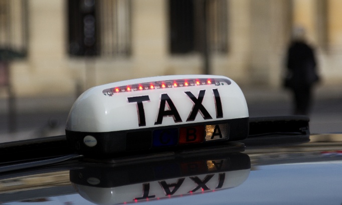 Opposition au déplacement des taxis genevois aéroport vers la zone « Buffett »