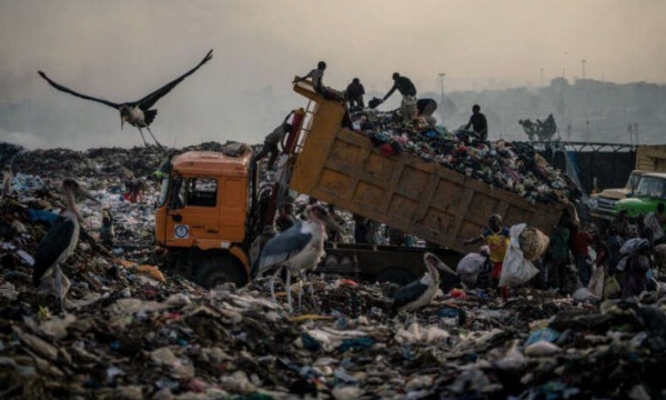 Et si au lieu d'exporter nos déchets textiles on les transformait en ressources et emplois i?