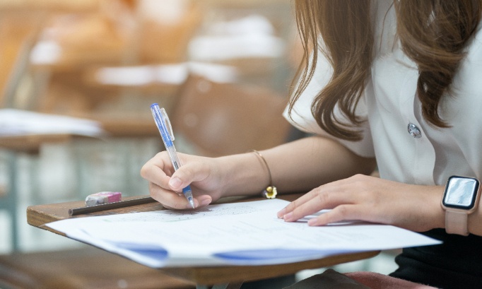 Non aux Partiels Outils et Atelier d'urbanisme !