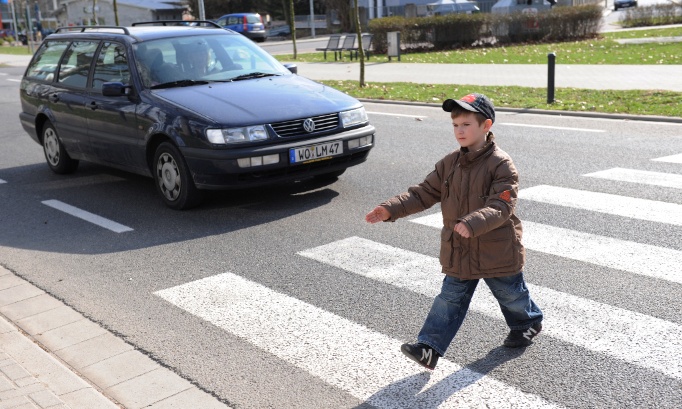 « Trop de presqu'accidents, trop de risques : agissons pour la sécurité des élèves !  rue de Lorraine»